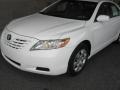 Super White - Camry LE Photo No. 39