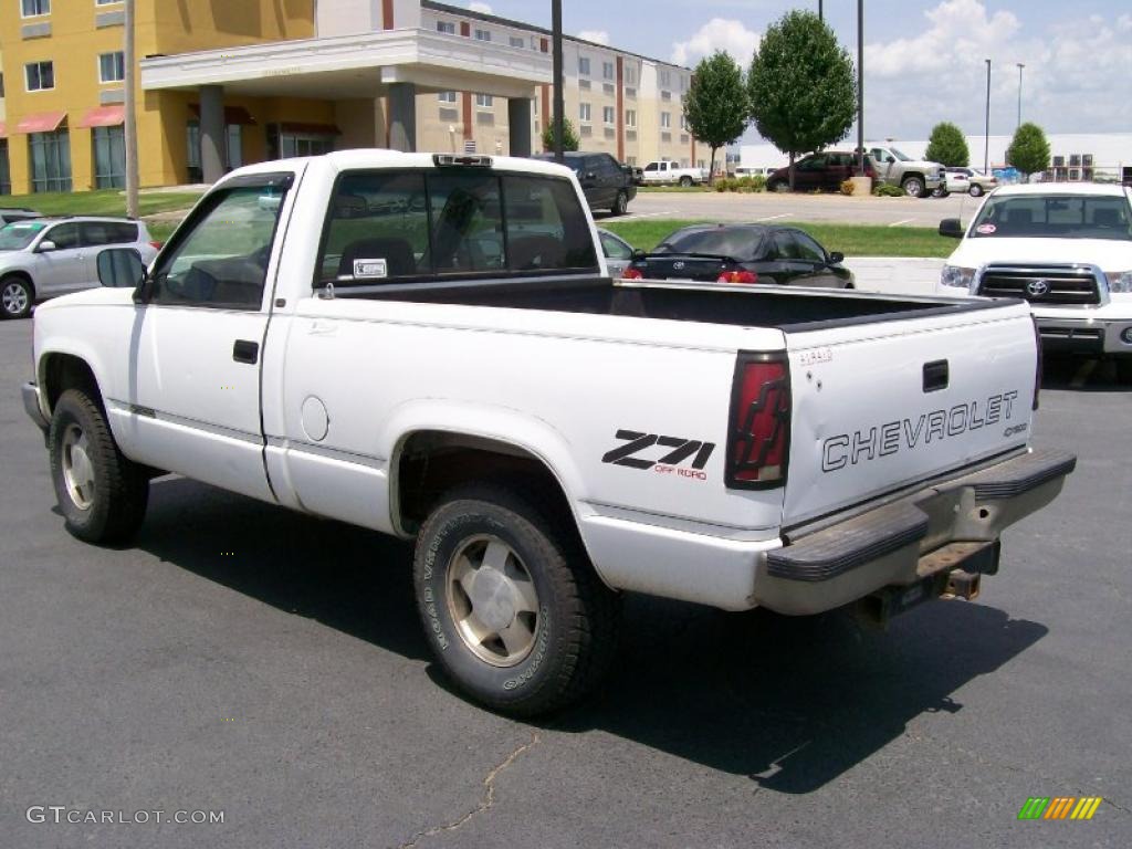 1994 C/K K1500 Z71 Regular Cab 4x4 - White / Beige photo #3