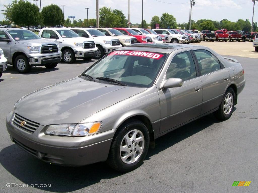 1999 Camry LE V6 - Antique Sage Pearl / Gray photo #2