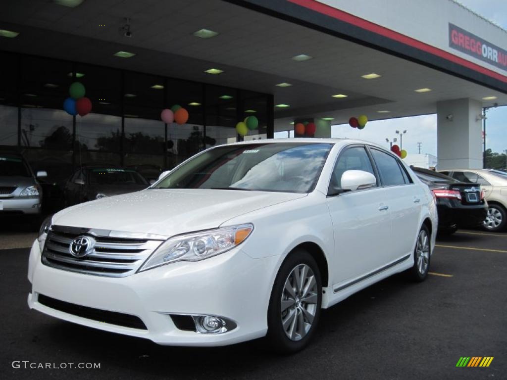 2011 Avalon Limited - Blizzard White Pearl / Light Gray photo #1