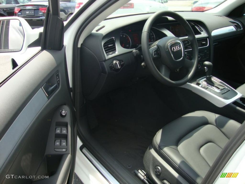 2011 A4 2.0T quattro Sedan - Ibis White / Black photo #12