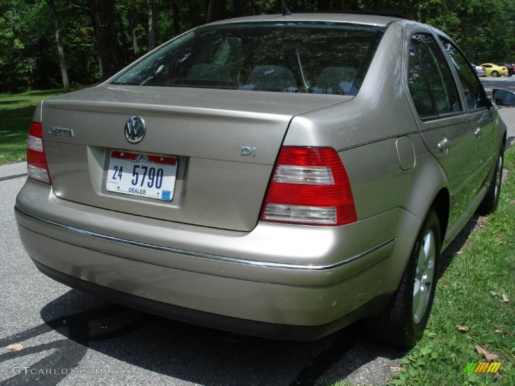 2004 Jetta GLS TDI Sedan - Wheat Beige Metallic / Black photo #6