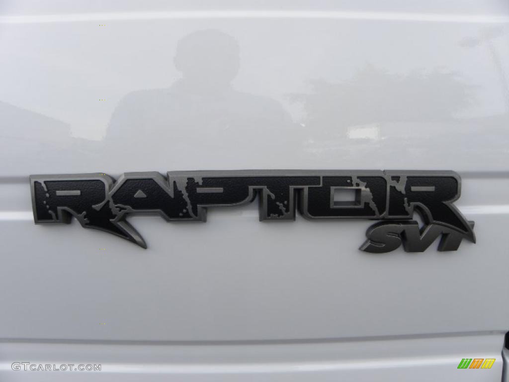 2010 F150 SVT Raptor SuperCab 4x4 - Oxford White / Raptor Black photo #21