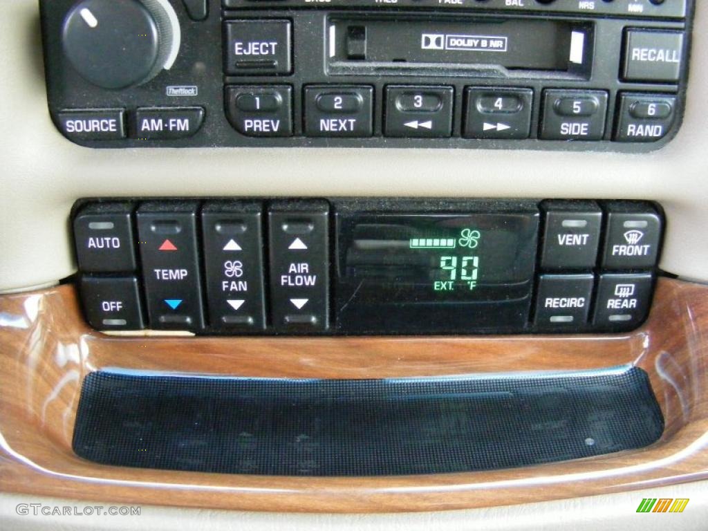 2002 Park Avenue  - White / Taupe photo #21