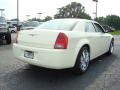 2007 Cool Vanilla Chrysler 300   photo #5