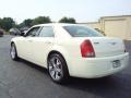 2007 Cool Vanilla Chrysler 300   photo #7