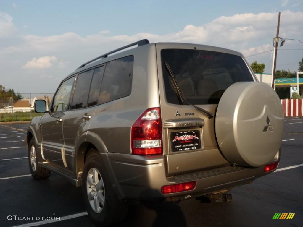 2005 Montero Limited 4x4 - Champagne Metallic / Tan photo #4