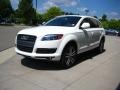 Calla White - Q7 4.2 Premium quattro Photo No. 3