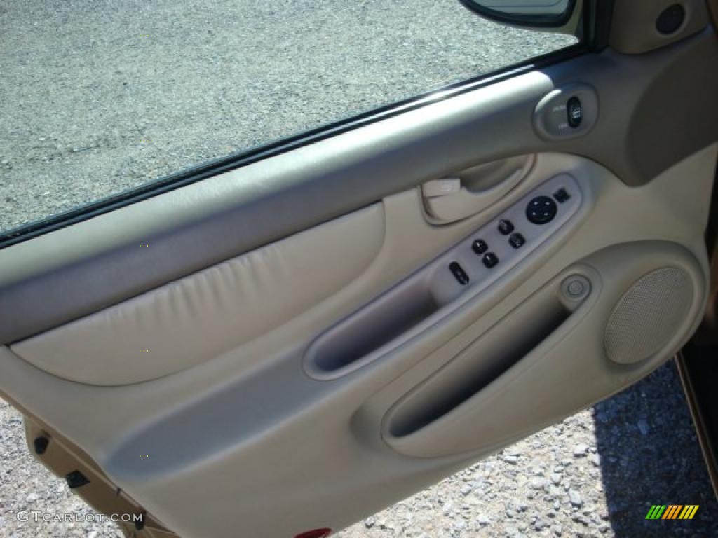 1999 Alero GLS Sedan - Gold Metallic / Neutral photo #11