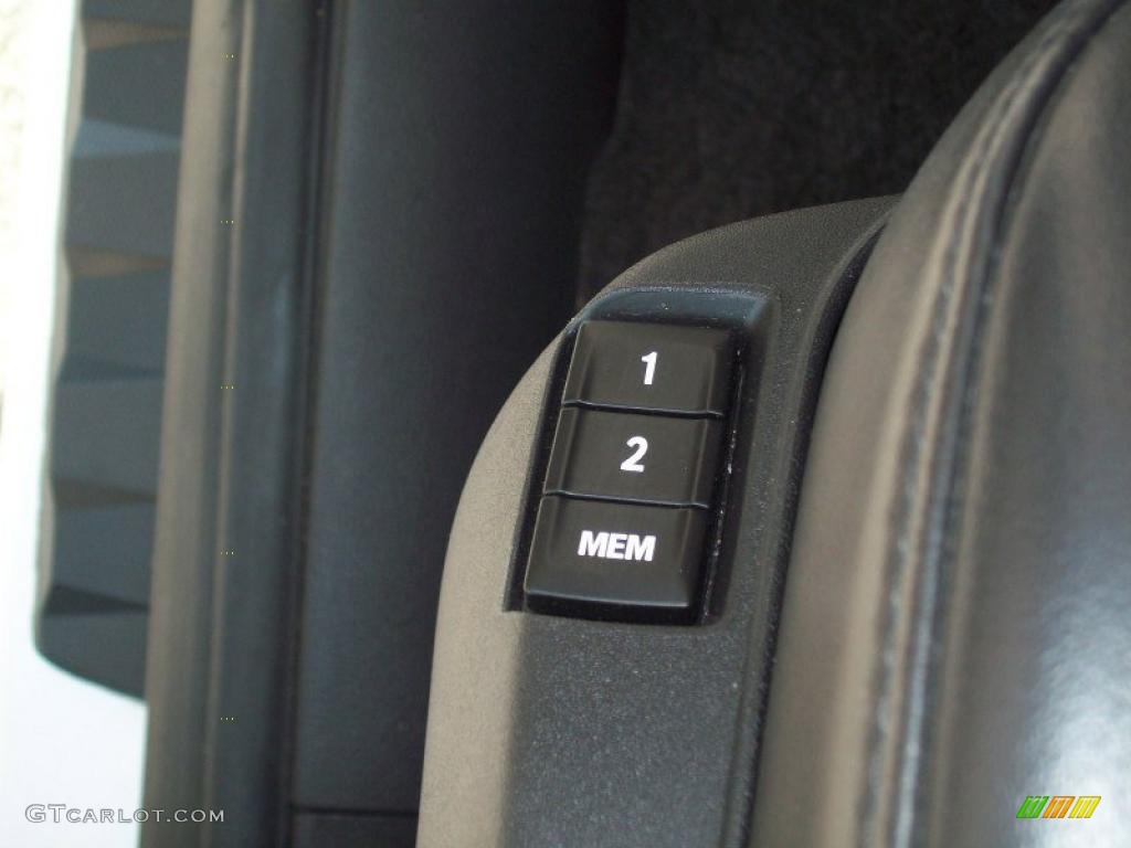 2010 Equinox LTZ AWD - Summit White / Jet Black/Light Titanium photo #29