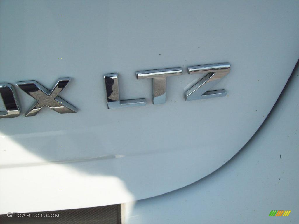 2010 Equinox LTZ AWD - Summit White / Jet Black/Light Titanium photo #33