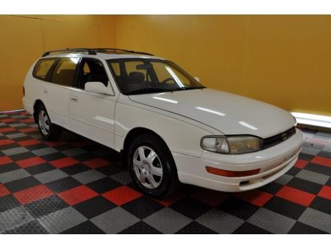 1994 Toyota Camry LE V6 Wagon Data, Info and Specs