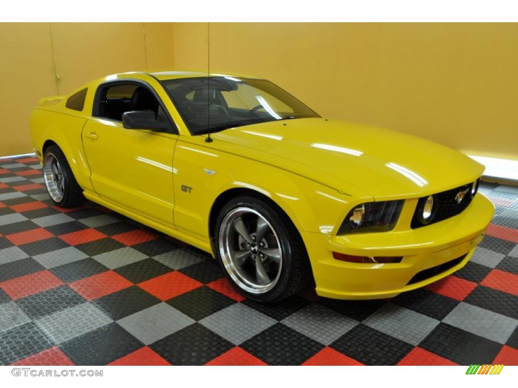 2005 Mustang GT Premium Coupe - Screaming Yellow / Dark Charcoal photo #1
