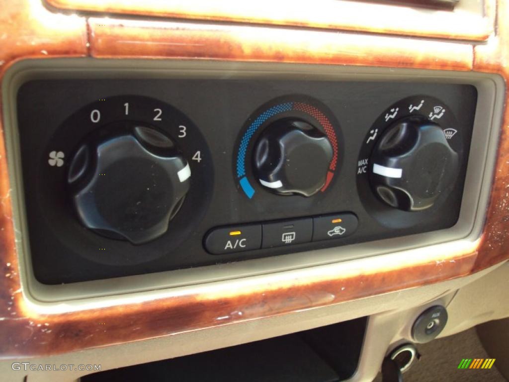 2007 Frontier LE Crew Cab - Desert Stone / Desert photo #20