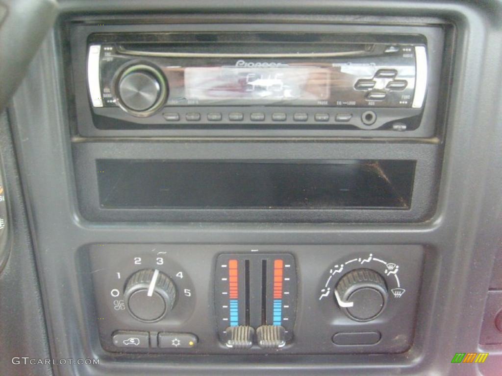 2003 Silverado 2500HD Regular Cab 4x4 Chassis - Light Pewter Metallic / Dark Charcoal photo #24