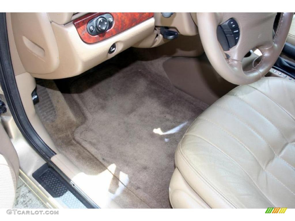 2002 Sebring LXi Convertible - Light Almond Pearl Metallic / Sandstone photo #41