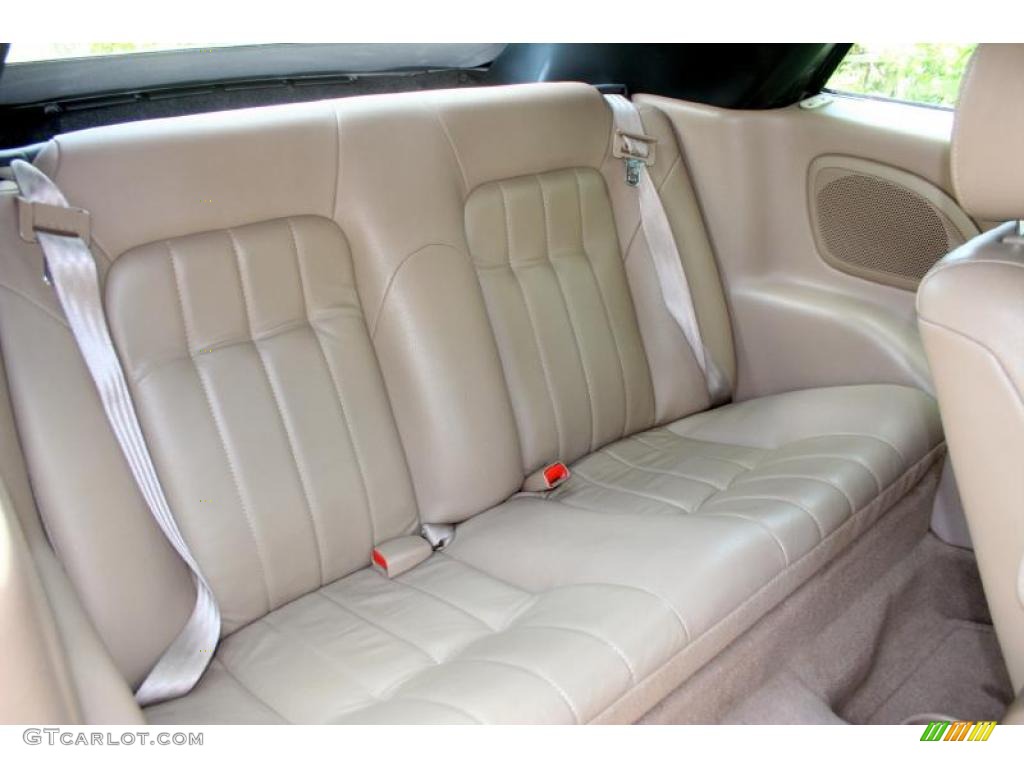 2002 Sebring LXi Convertible - Light Almond Pearl Metallic / Sandstone photo #50