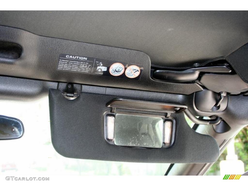 2002 Sebring LXi Convertible - Light Almond Pearl Metallic / Sandstone photo #60