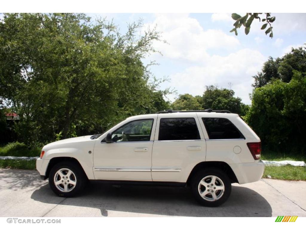 2005 Grand Cherokee Limited 4x4 - Stone White / Dark Khaki/Light Graystone photo #4