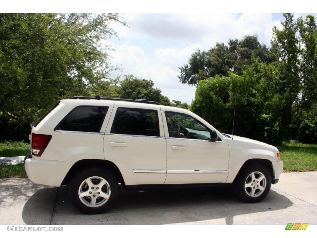 2005 Grand Cherokee Limited 4x4 - Stone White / Dark Khaki/Light Graystone photo #13