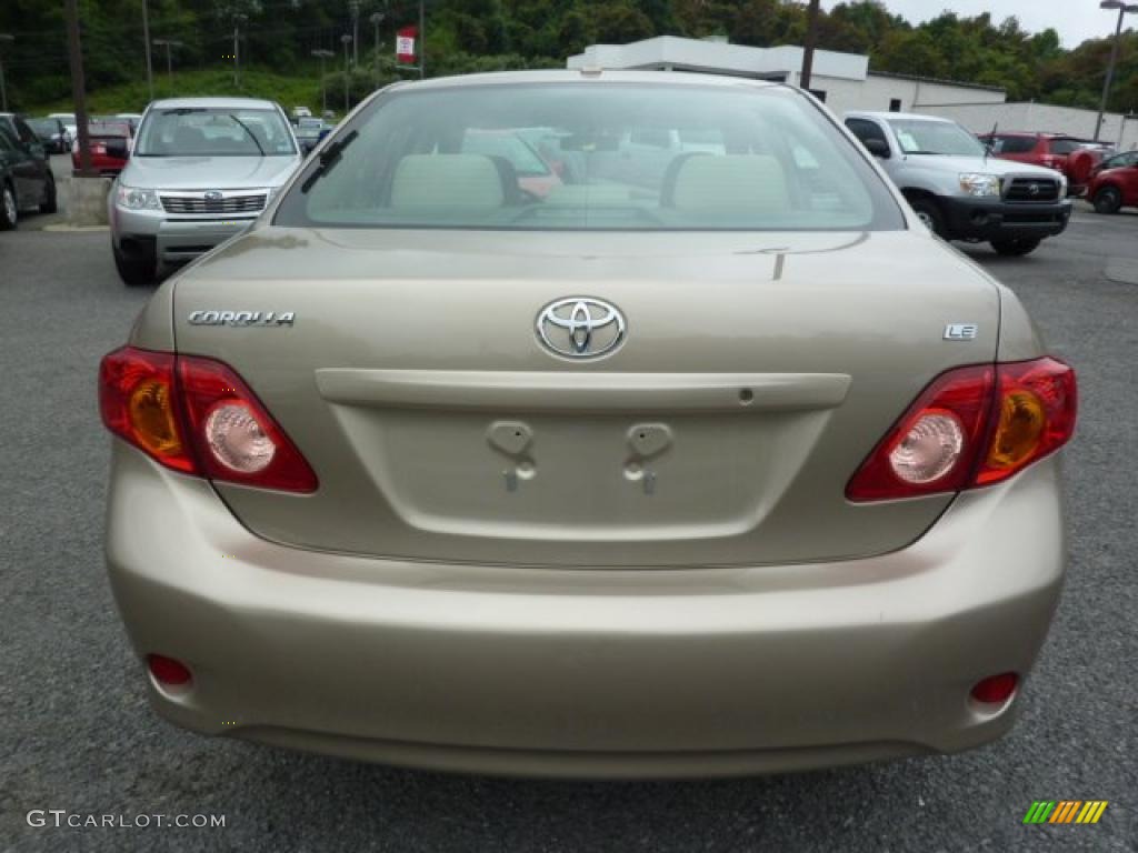2010 Corolla LE - Desert Sand Metallic / Bisque photo #6