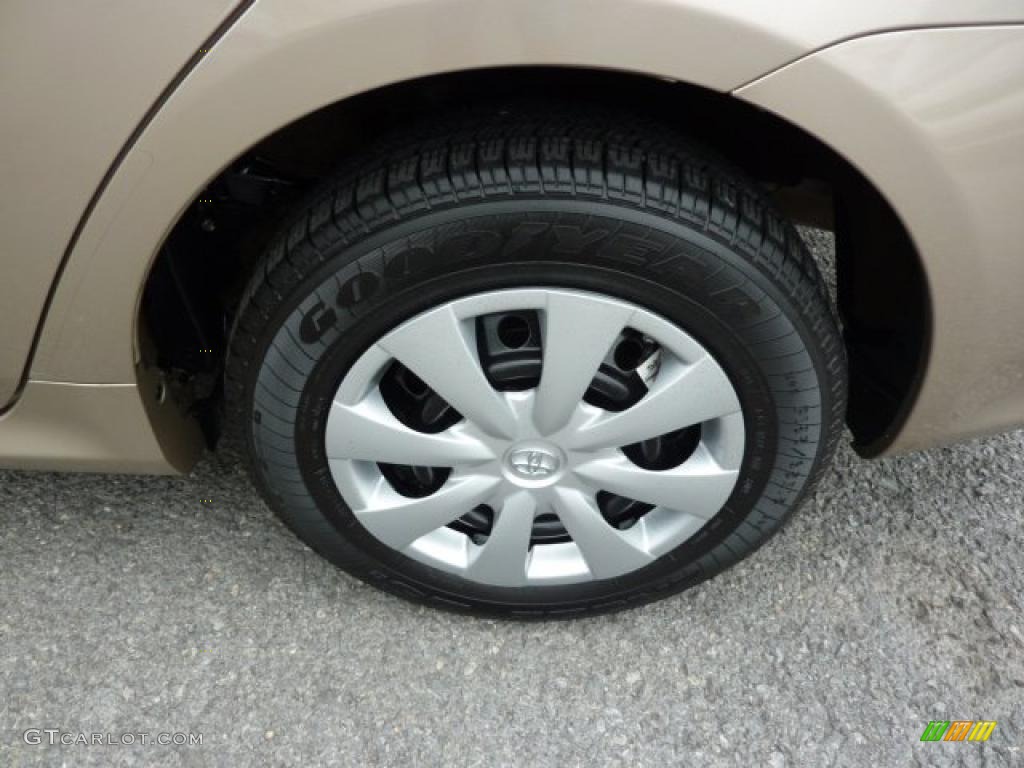 2010 Corolla LE - Desert Sand Metallic / Bisque photo #7