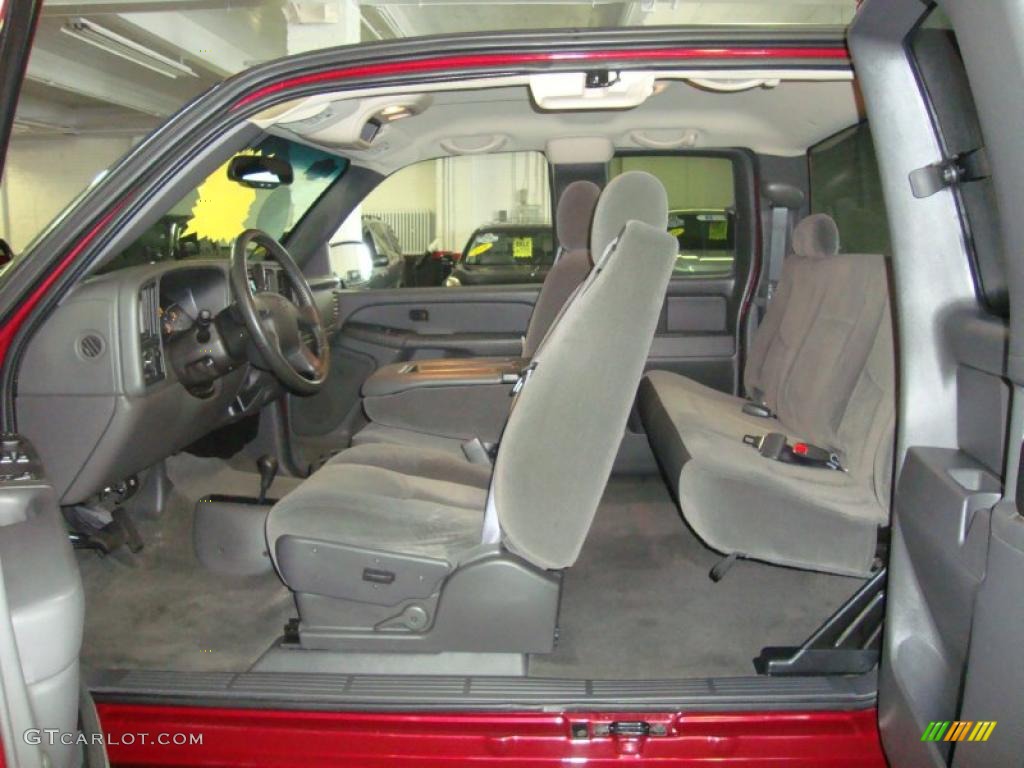 2005 Silverado 1500 LS Extended Cab 4x4 - Sport Red Metallic / Dark Charcoal photo #24