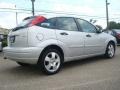 2005 CD Silver Metallic Ford Focus ZX5 SES Hatchback  photo #5