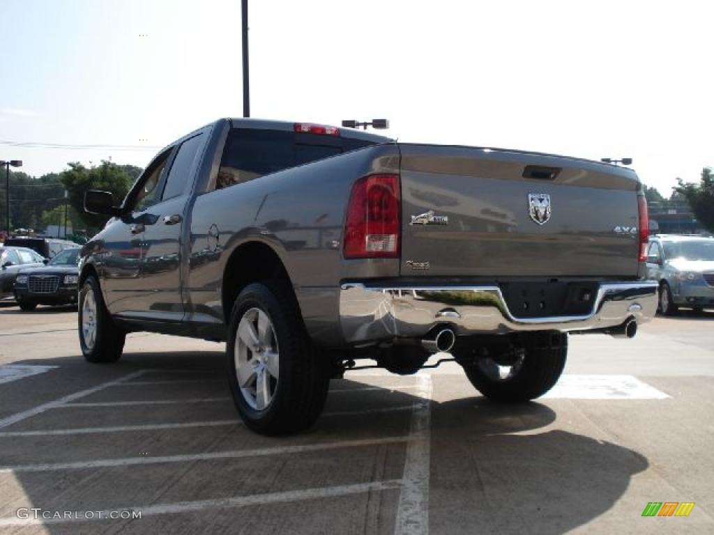 2010 Ram 1500 Big Horn Quad Cab 4x4 - Mineral Gray Metallic / Dark Slate/Medium Graystone photo #4