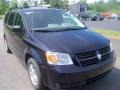 2010 Blackberry Metallic Dodge Grand Caravan SE Hero  photo #11