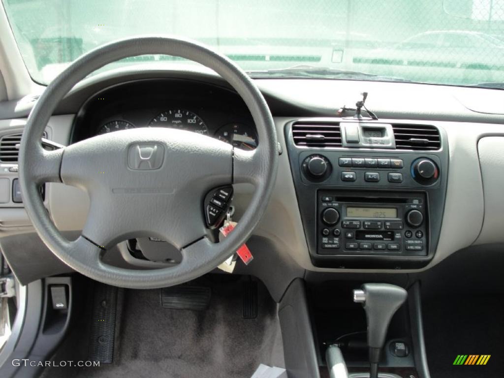 2002 Accord SE Sedan - Satin Silver Metallic / Quartz Gray photo #33
