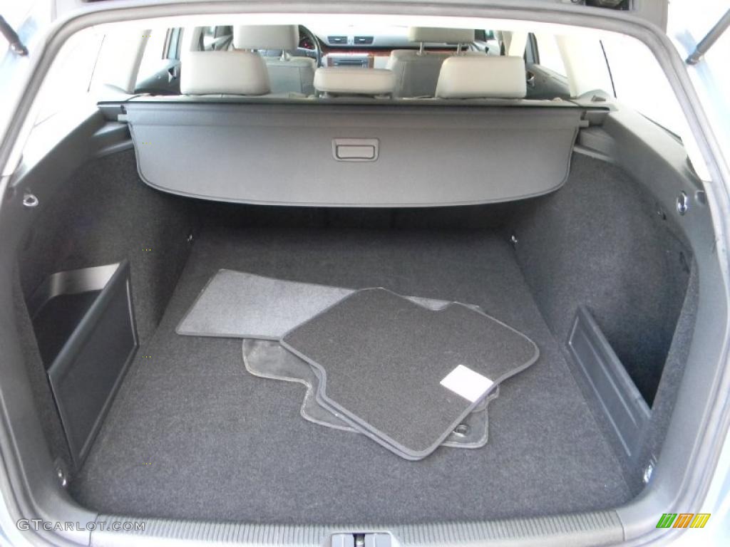 2007 Volkswagen Passat 3.6 4Motion Wagon Trunk Photo #33410709