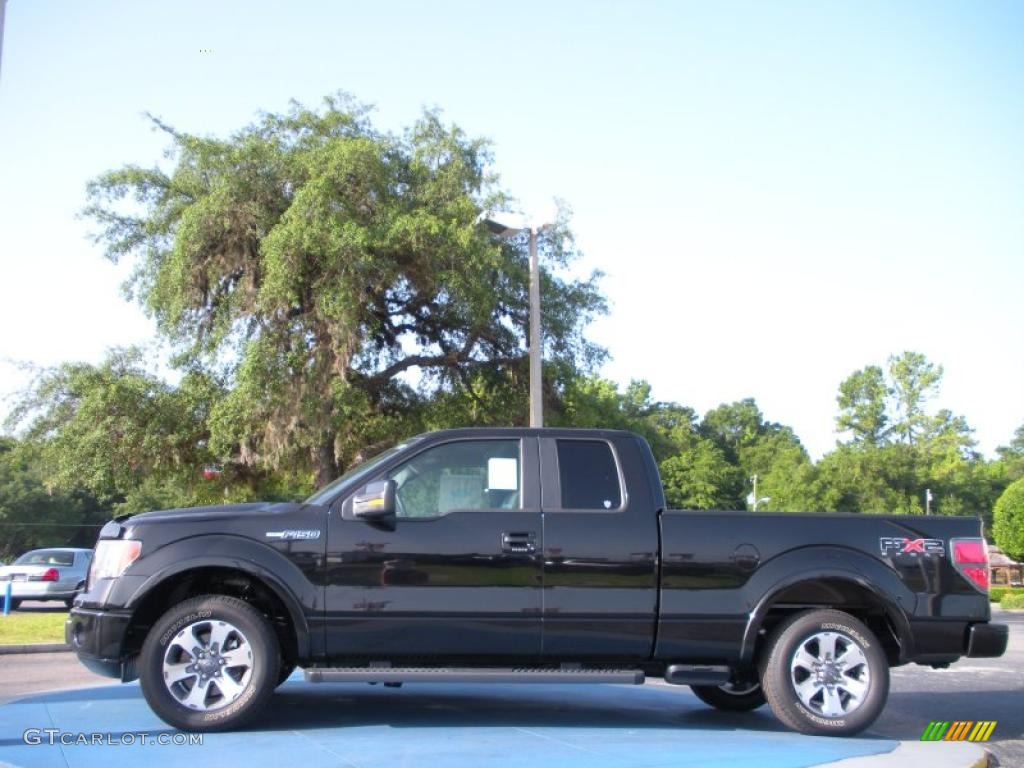 2010 F150 FX2 SuperCab - Tuxedo Black / Black photo #2