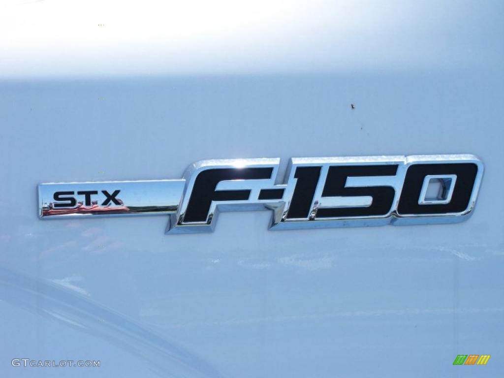 2010 F150 STX Regular Cab - Oxford White / Medium Stone photo #4