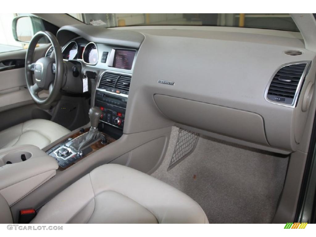 2007 Q7 3.6 Premium quattro - Sycamore Green Metallic / Limestone Grey photo #10