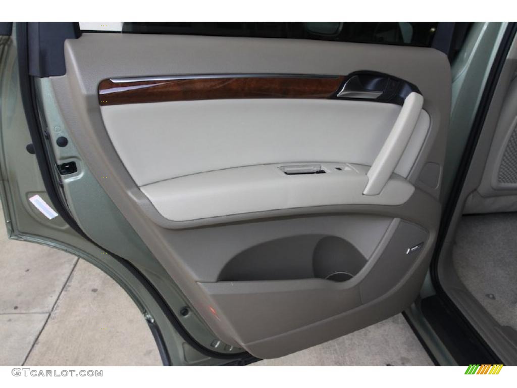 2007 Q7 3.6 Premium quattro - Sycamore Green Metallic / Limestone Grey photo #16