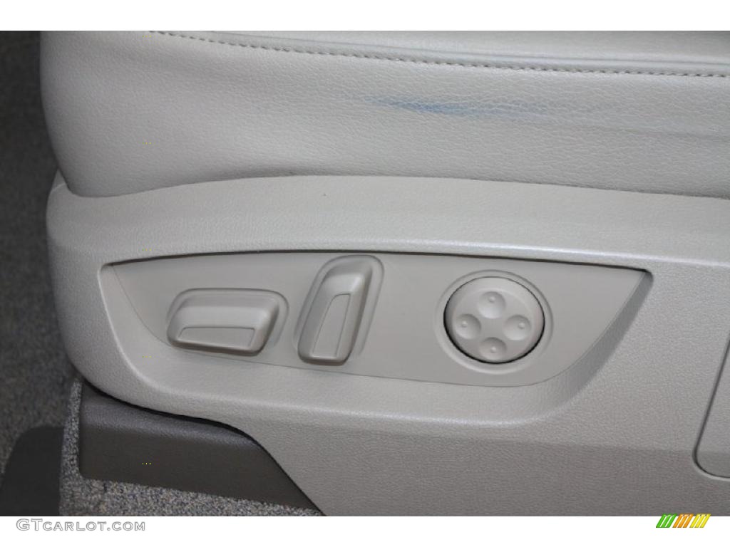 2007 Q7 3.6 Premium quattro - Sycamore Green Metallic / Limestone Grey photo #48