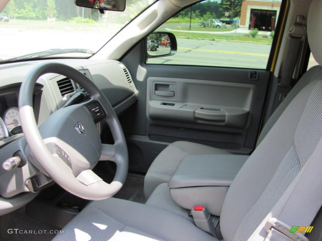 2007 Dakota SLT Quad Cab 4x4 - Detonator Yellow / Medium Slate Gray photo #24