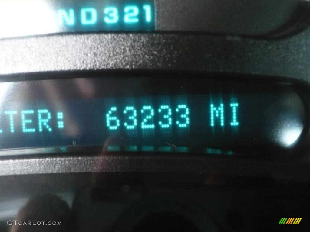 2004 Silverado 1500 LS Extended Cab 4x4 - Victory Red / Dark Charcoal photo #30