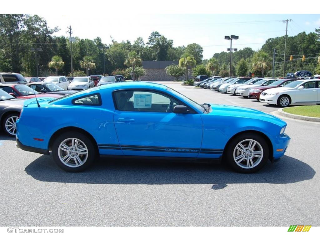 2010 Mustang V6 Coupe - Grabber Blue / Stone photo #13