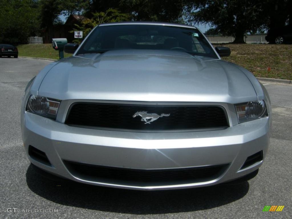 2010 Mustang V6 Convertible - Brilliant Silver Metallic / Stone photo #8