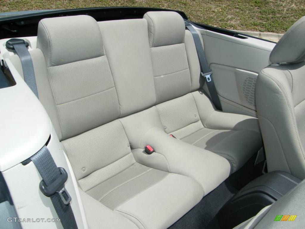 2010 Mustang V6 Convertible - Brilliant Silver Metallic / Stone photo #31