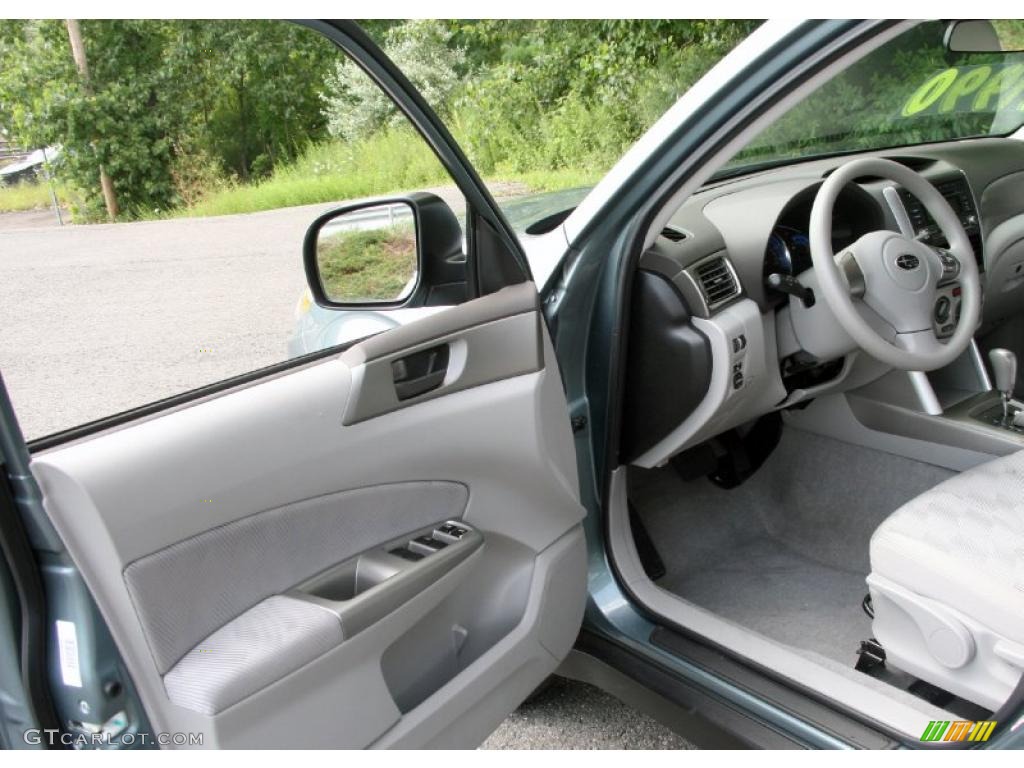 2009 Forester 2.5 X - Sage Green Metallic / Platinum photo #10