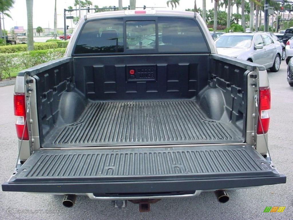 2004 F150 Lariat SuperCrew - Arizona Beige Metallic / Black photo #8