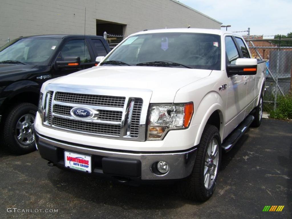 2010 F150 Lariat SuperCrew 4x4 - White Platinum Metallic Tri Coat / Black photo #1