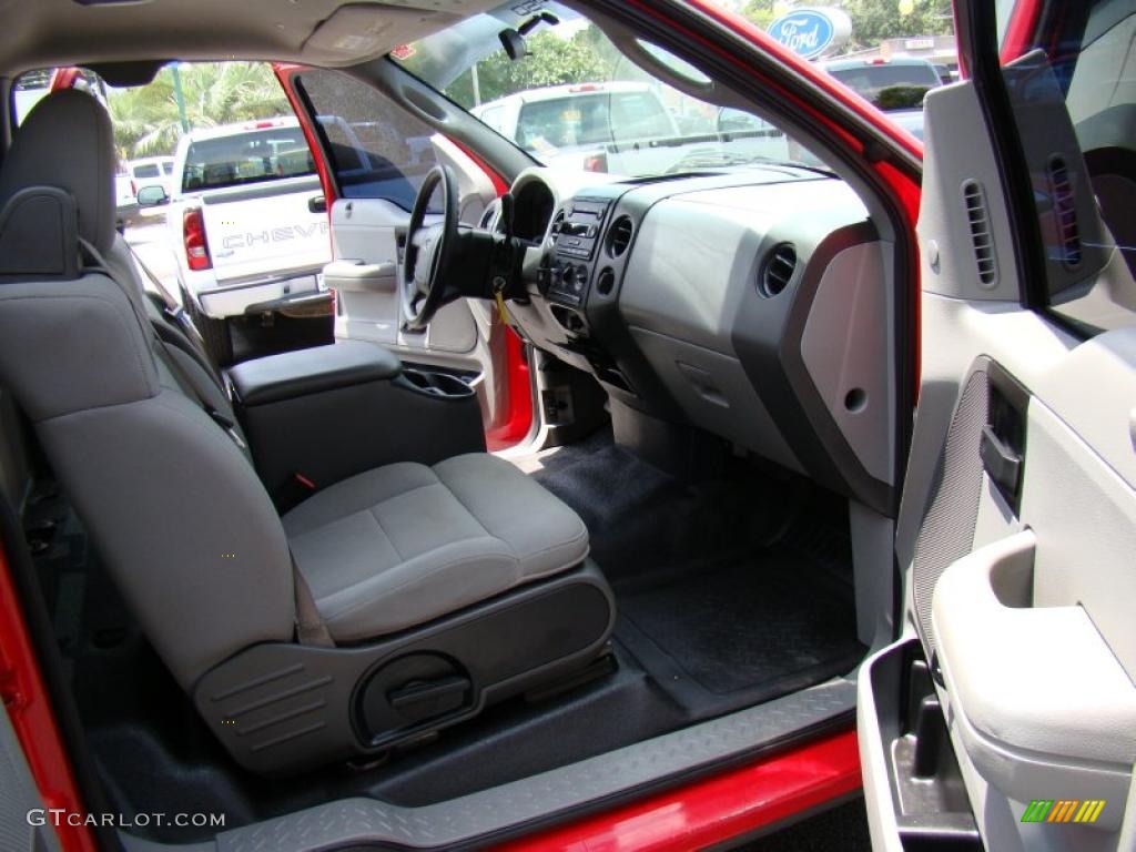 2005 F150 STX Regular Cab - Bright Red / Medium Flint Grey photo #13