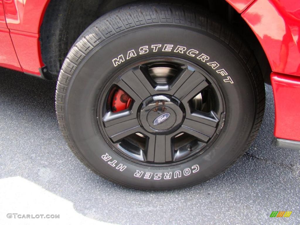 2005 F150 STX Regular Cab - Bright Red / Medium Flint Grey photo #24