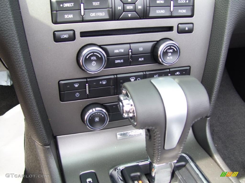 2011 Mustang V6 Premium Convertible - Ebony Black / Charcoal Black photo #15