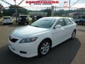 Super White - Camry SE Photo No. 5