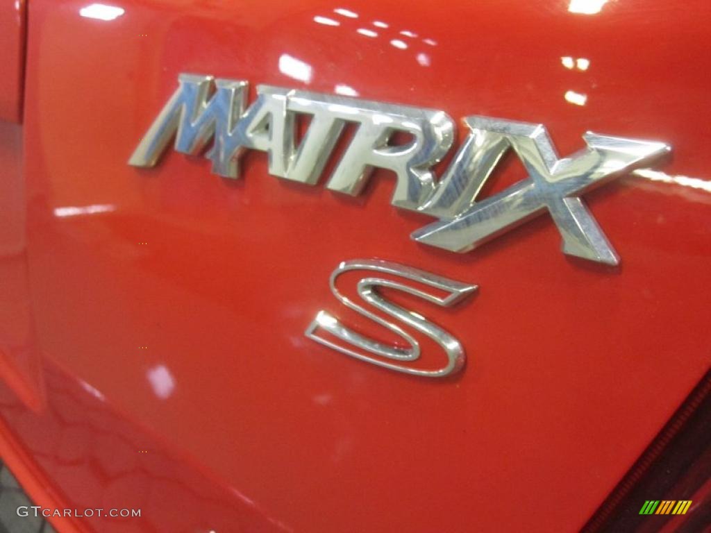 2009 Matrix S AWD - Radiant Red / Dark Charcoal photo #5